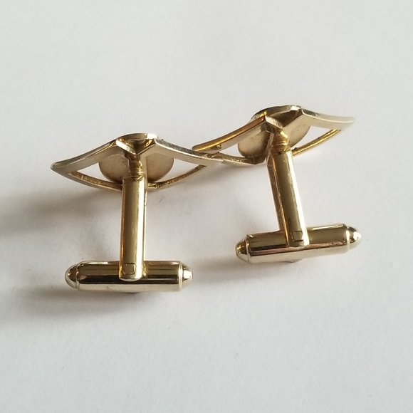 Vintage cufflinks by Dante pale gold tone metal green stone cabochons - Picture 13 of 14